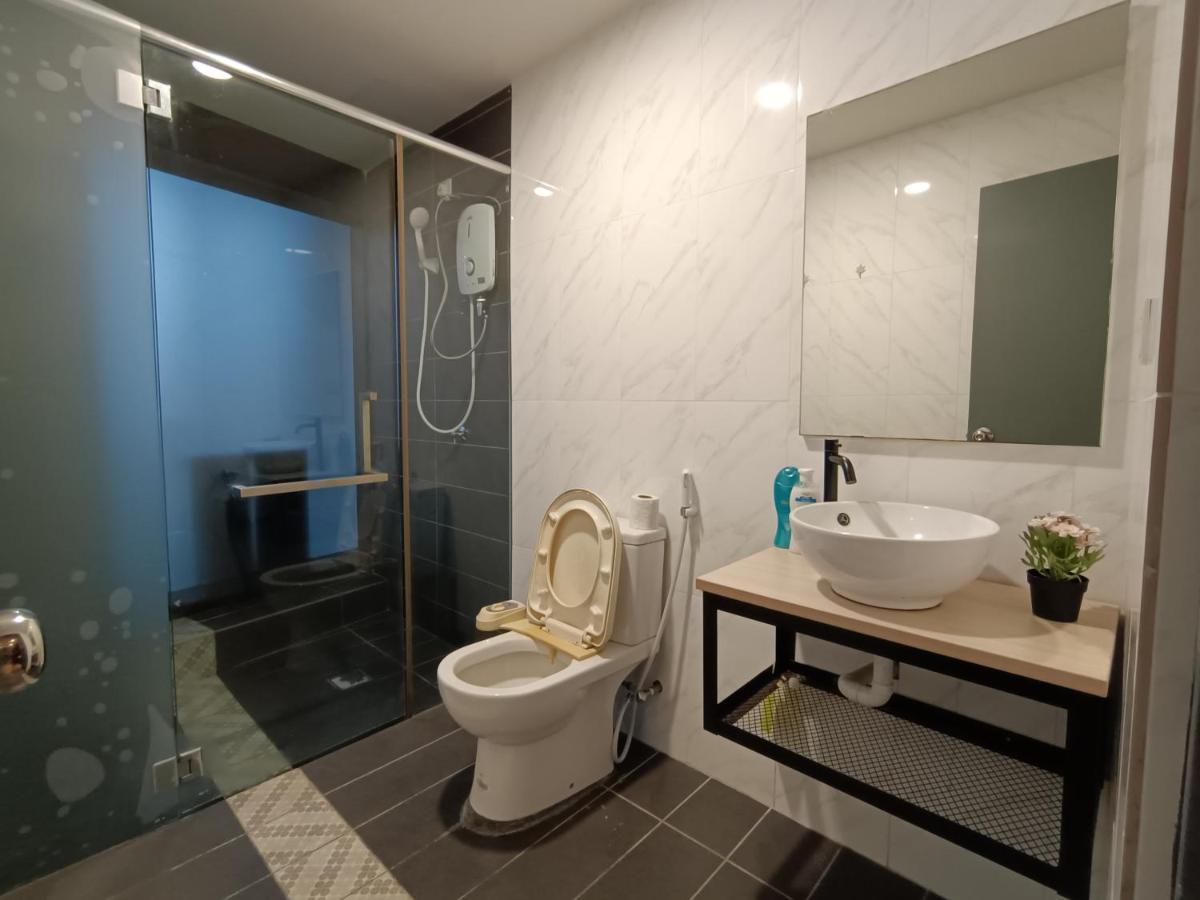 Loft Signature Executive Suite Empire City ペタリンジャヤ エクステリア 写真