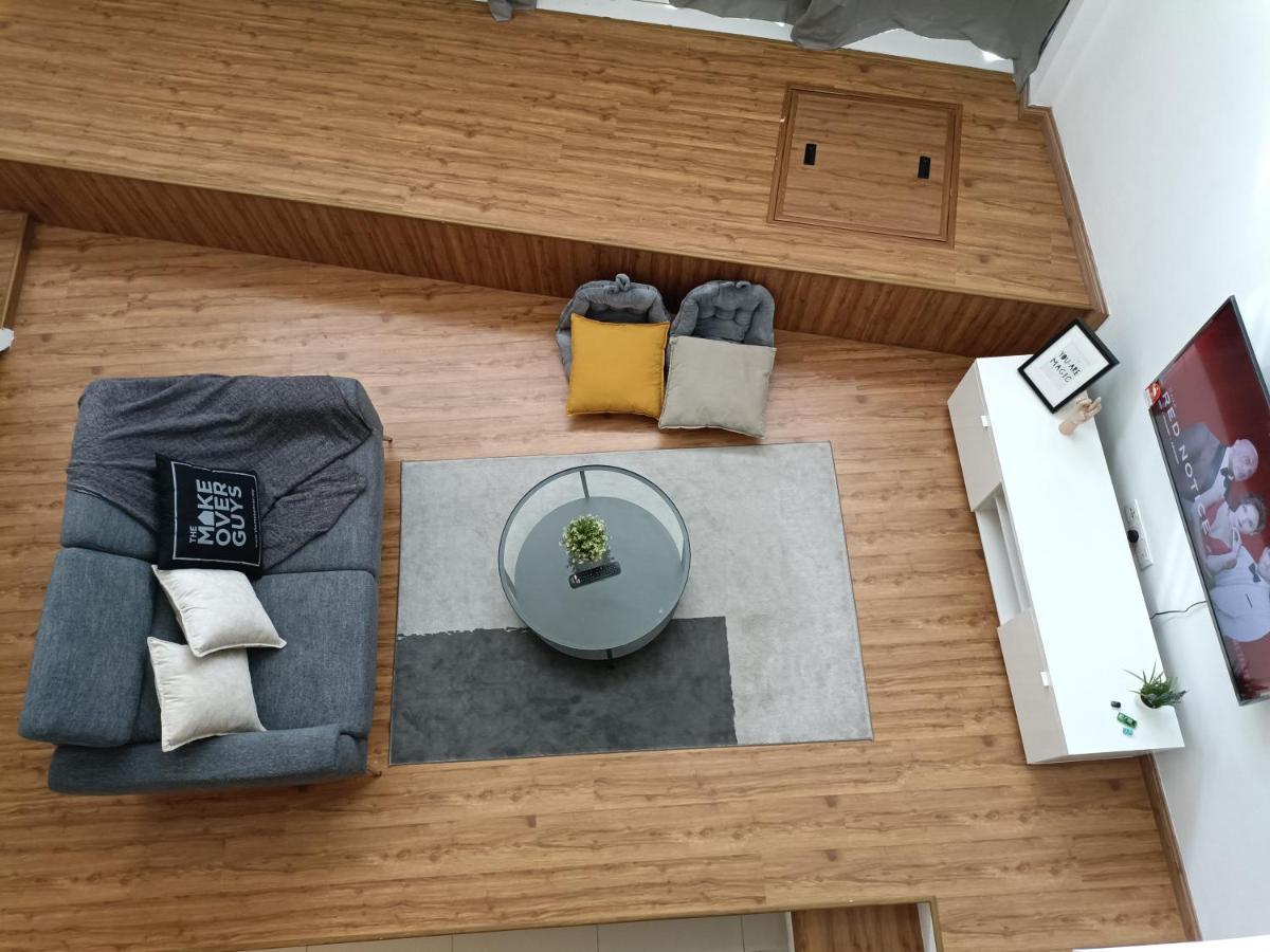 Loft Signature Executive Suite Empire City ペタリンジャヤ エクステリア 写真