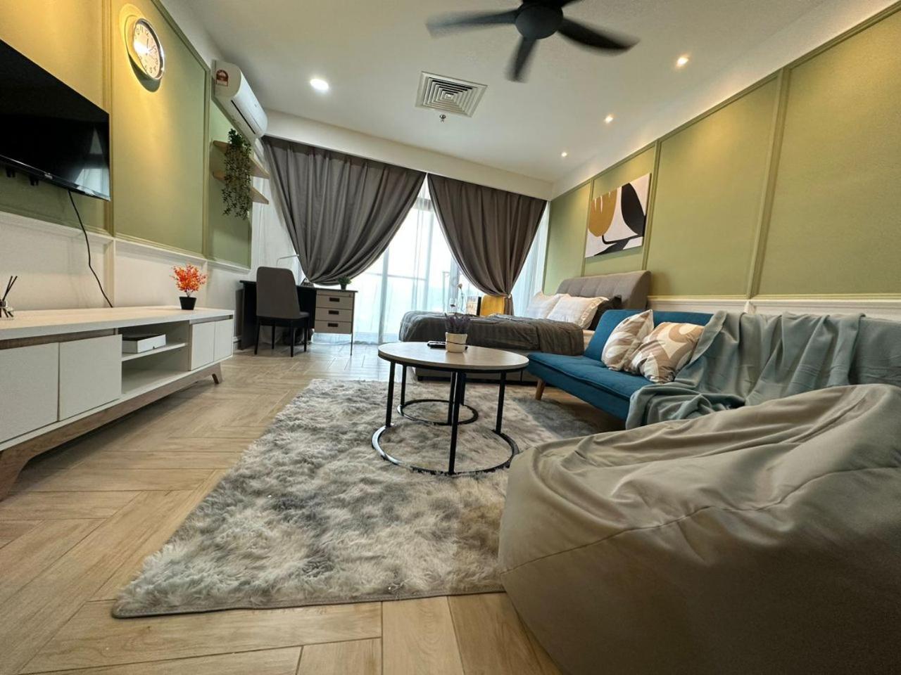 Loft Signature Executive Suite Empire City ペタリンジャヤ エクステリア 写真